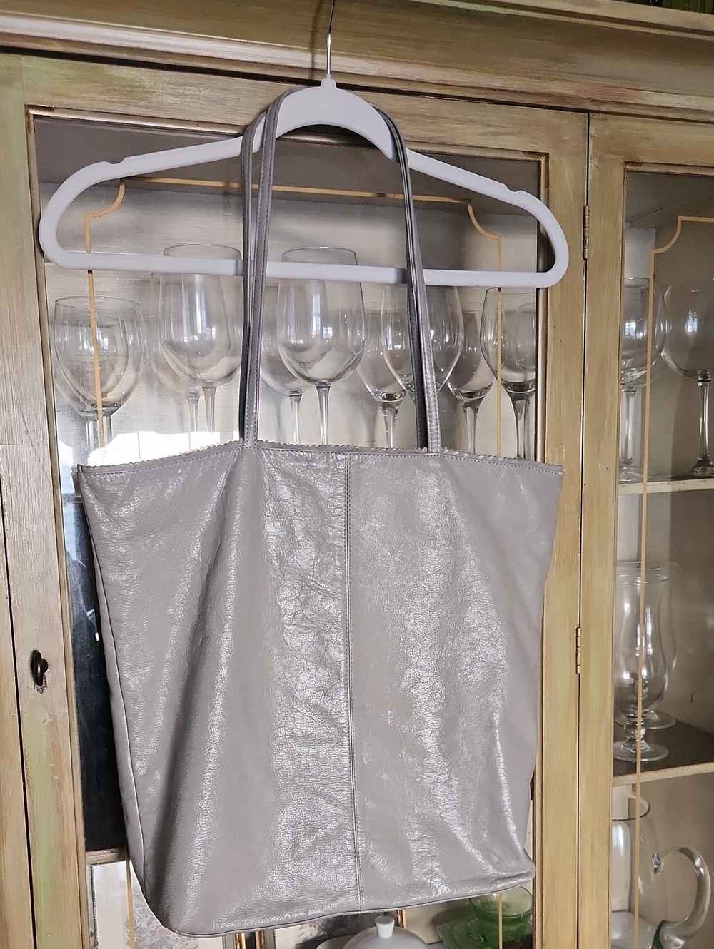 Latico Classic Leather Tote Bag in Light Gray